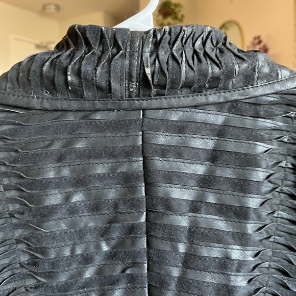 Cache Textured Leather Jacket - Draped Ruffles - Picture 10 of 16